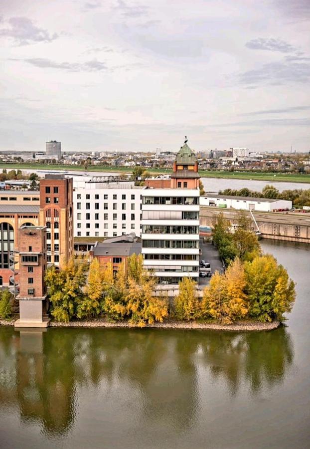 Schickes Mit Flussblick Appartamento