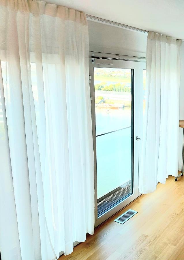 Schickes Mit Flussblick Appartamento Düsseldorf